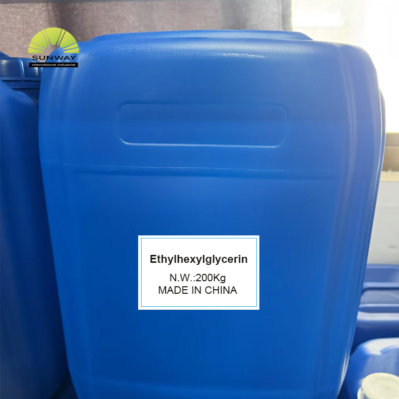 Высокочистое моющее средство косметического качества. Сырье для производства моющих средств. Консерванты. Прозрачная жидкость. 99% этилгексилглицерин.