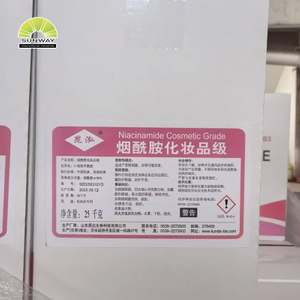 Фабричная поставка косметического сырья: порошок ниацинамида и витамина B3 для осветляющей сыворотки.